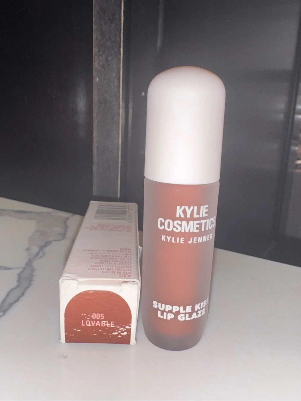 Kylie Cosmetics Supple Kiss Lip Glaze – Shade 005 Lovable